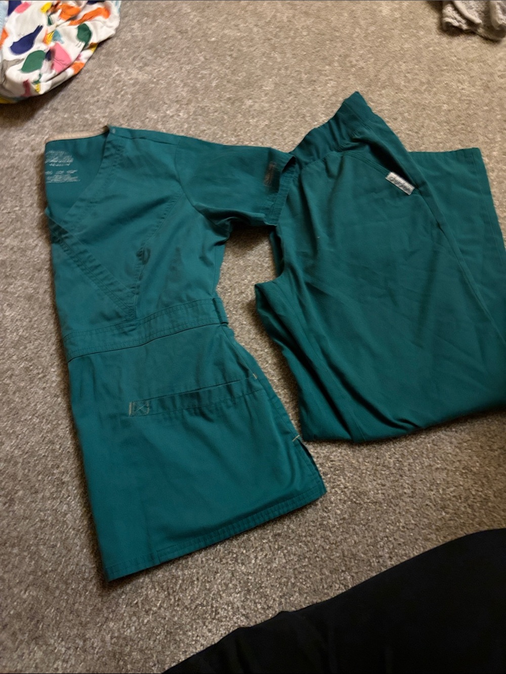 Women’s Cherokee scrubs small petite